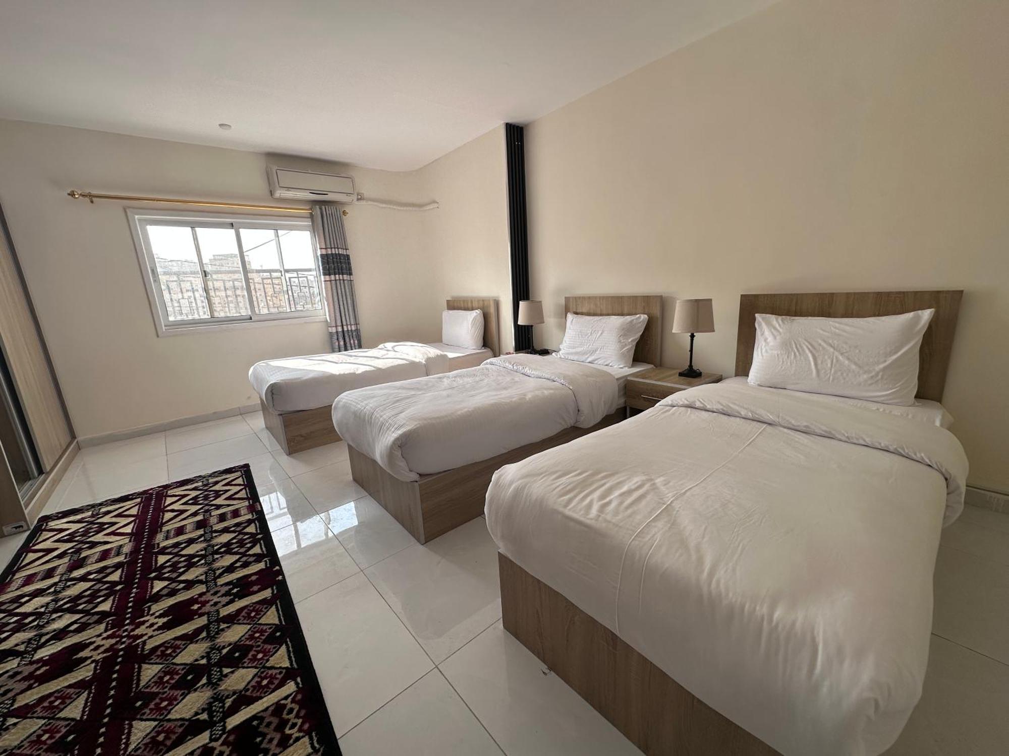 Uncle Ali Hotel Wadi Musa Exterior foto